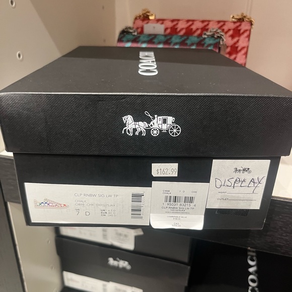 NWT Coach Outlet Clip Low Top Sneaker In Rainbow Signature Canvas men’s - Picture 6 of 12